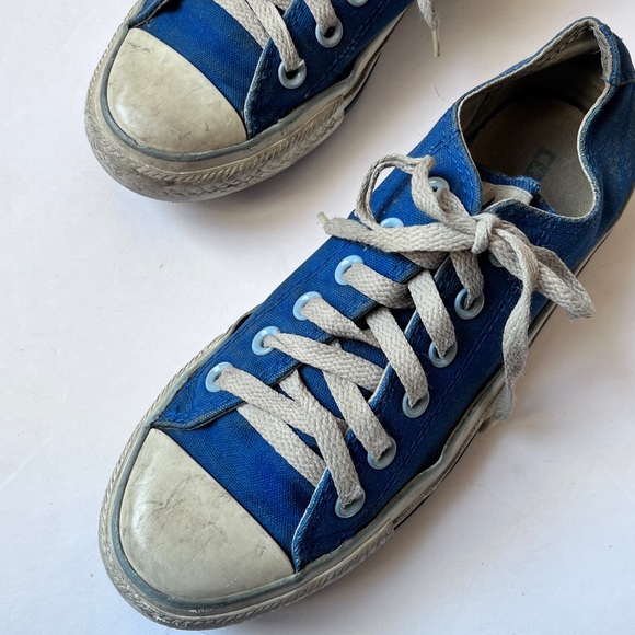 Converse Royal Blue Low Top All Star Chuck Taylor Size 7 - Picture 4 of 13